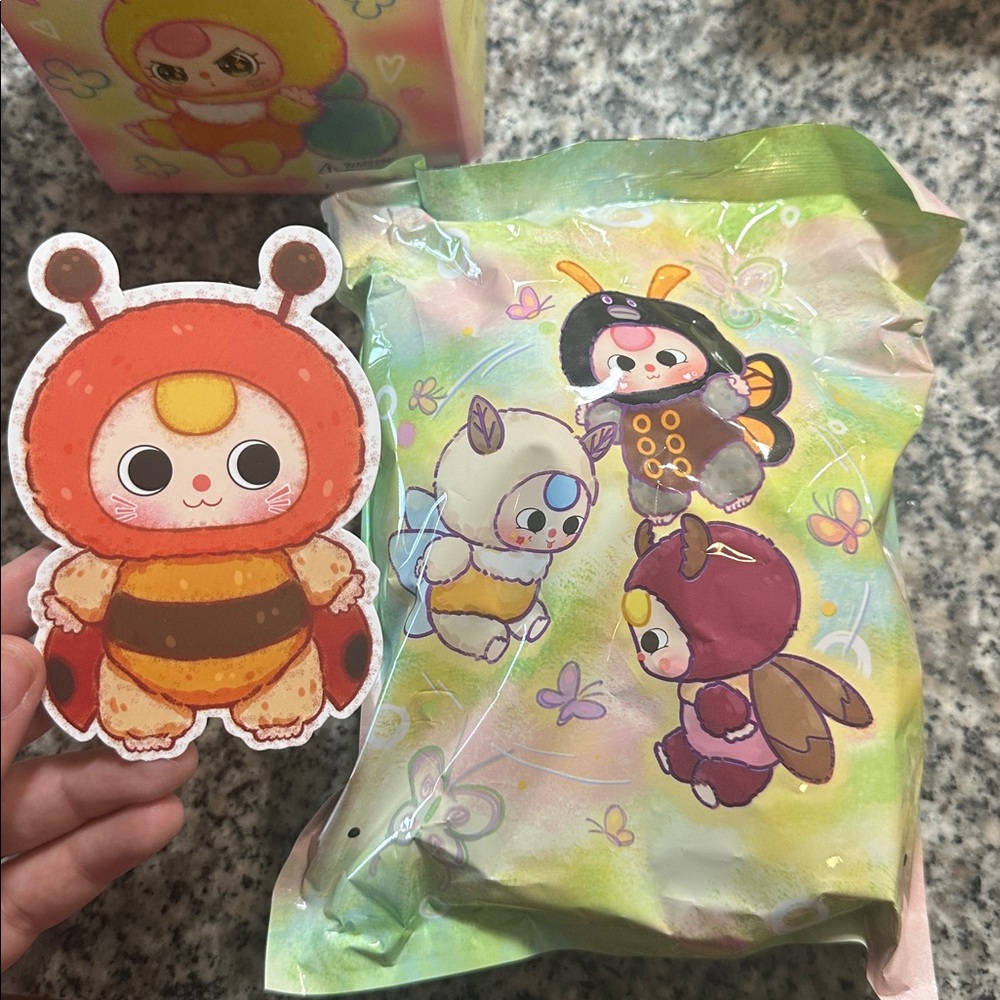 Baby Three Elf plush blind box. Open box. Sealed bag LADY BUG